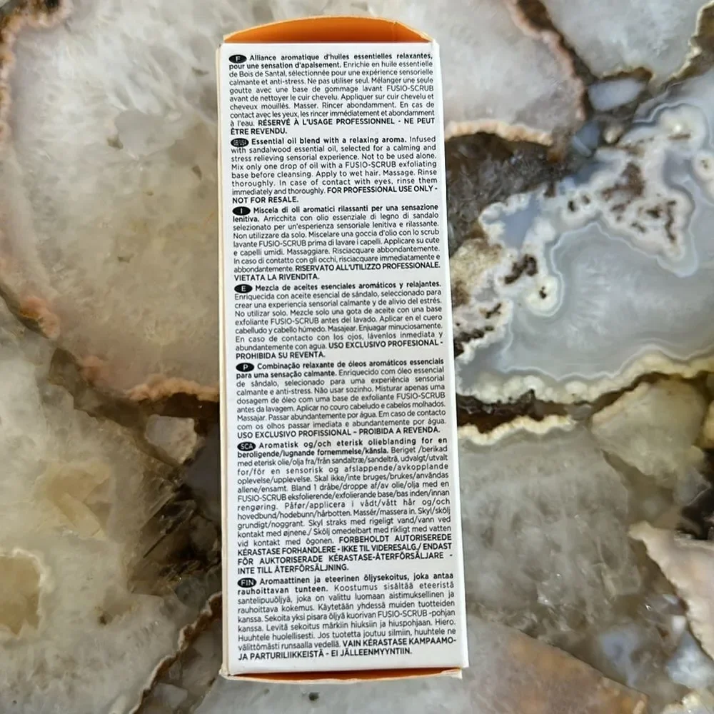 KERASTASE | FUSIO-SCRUB huile relaxante | BOIS DE SANTAL essential oil | 1.7oz.